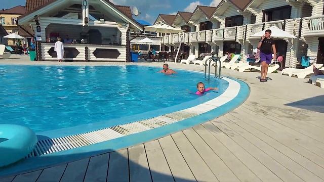 Надоела Школа - Вернулись В ЛЕТО / Alinka Malinka TV смотреть онлайн