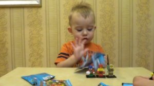 Распаковка пакетиков LEGO с мини фигурками 5 серии Lego Minifigures Series 5