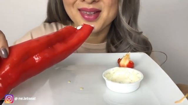 АСМР Острый Перец ASMR Extreme Crunch Giant Marconi Sweet Peppers смотреть онлайн