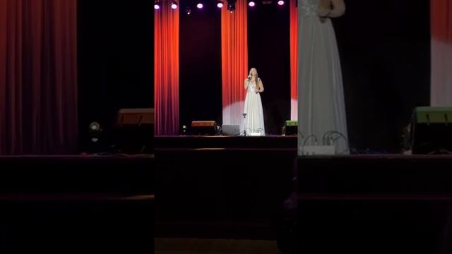 Ну, а мне все говорят (Ямочки) - Светлана Фетисова, г.Великие Луки, музыка В. Плешака, стихи М.Дахи смотреть онлайн