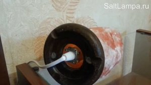 Как поменять лампочку в солевой лампе