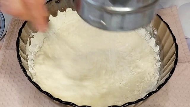 Вкусный и быстрый заливной пирог с капустой, на кефире! смотреть онлайн