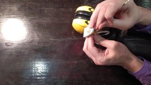 Снятие магнитных замков (клипс) с одежды и товаров.