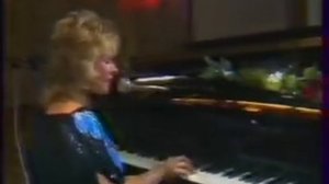 ИРИНА ГРИБУЛИНА. Не грусти ( на ветвях у тополя качается звезда )