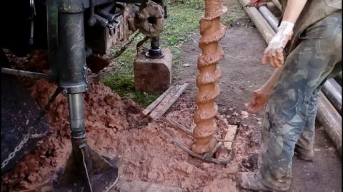 Бурение скважины