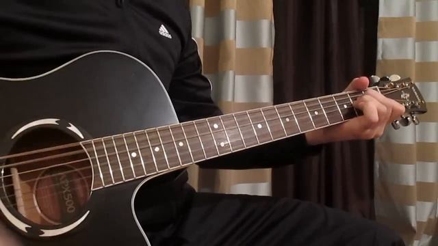 Паренек классно поет - Он уходил, печален был, наверно он ее любил... смотреть онлайн