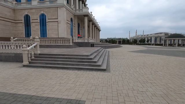 Грозный!!! Что ждет ТУРИСТОВ в Чеченской республике??? Поселились в самом центре!!! Грозный СИТИ !! смотреть онлайн