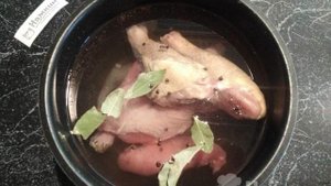 Подлива из домашней курицы, моркови и лука в мультиварке