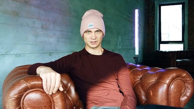 Жизнь и страсть видеооператора, что он видит через камеру | Разговор с незнакомцем