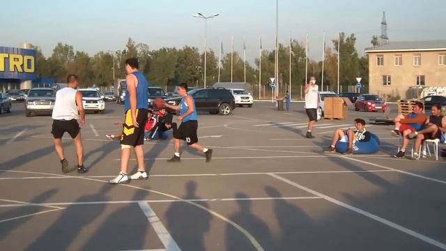 Темная Сторона - Ну, не шмагла. 1/2 Финала. смотреть онлайн