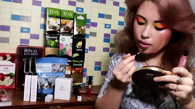 Распаковка заказа Фаберлик - жидкая матовая помада Stay. True и аромат Pour Toujours смотреть онлайн