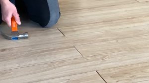 убрать щели в ламинате за 1 минуту