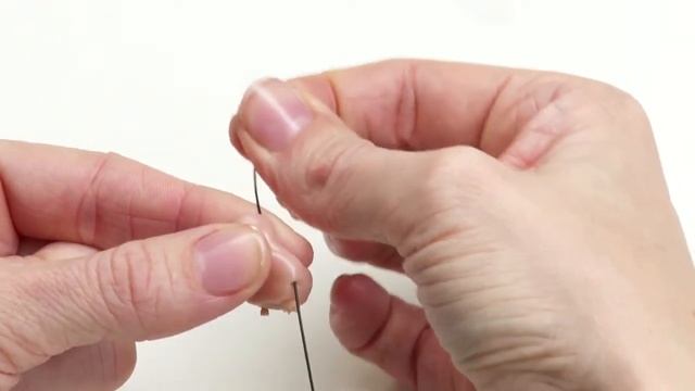 Уход за внутриушным слуховым аппаратом