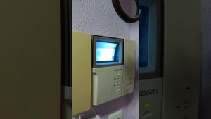 Поломка домофона моргает экран