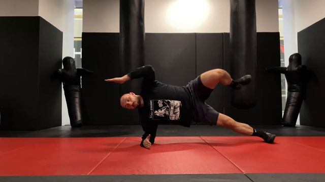 Боковая планка Локоть-колено смотреть онлайн