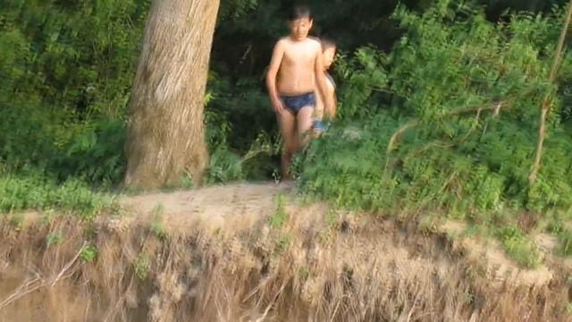 Как пережить жару в Горячем Ключе смотреть онлайн