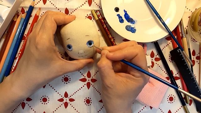 Лицо текстильной куклы. Часть1.