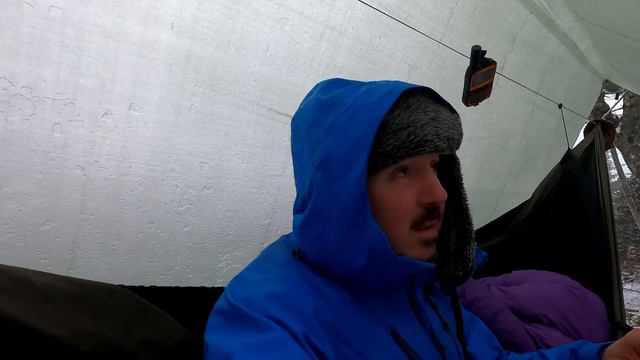 How to Survive an Ice Storm - Hammock Camping the Roaring Plains смотреть онлайн