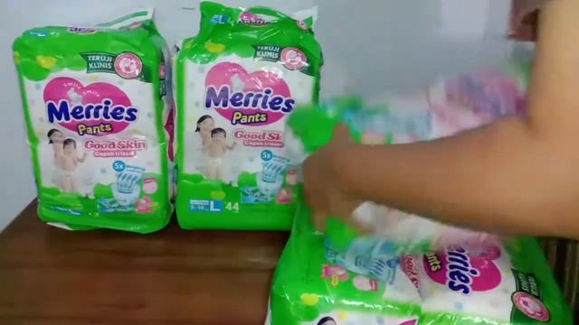 MERRIES L44 POPOK SEKALI PAKAI..LEMBUT DAN NYAMAN BUAT ANAK-ANAK смотреть онлайн