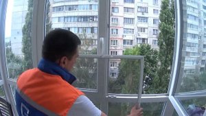 как самому померять москитную сетку на пластиковое окно и установить (пошаговая инструкция )