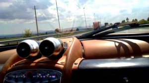 Pagani Huayra brutal acceleration!