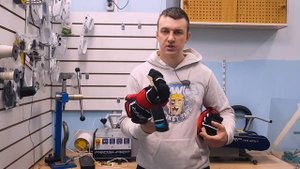 Хоккейные перчатки BAUER 2S PRO.Оригинал или Реплика.
