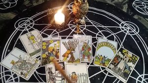 ЕСТЬ ЛИ НА МНЕ ПОРЧА НА ОДИНОЧЕСТВО? КТО НАВЕЛ? РАСКЛАД ТАРО.