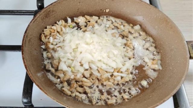Грибы шампиньоны фаршированные ветчиной и сыром в духовке