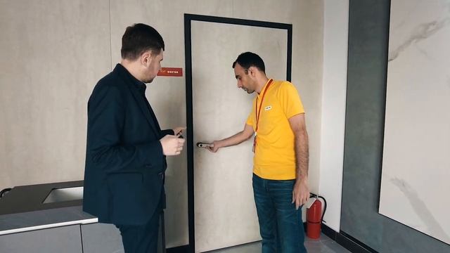 Изделия из тонкого керамогранита в Китае Мебельный тур онлайн