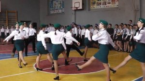 Смотр строя и песни. Выступление 8Б класса