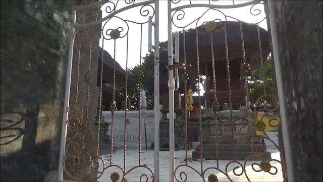 Бали. Храм Улувату. Первая Встреча с Мартышками смотреть онлайн