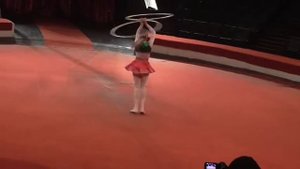 обручи цирк это круто-hoops circus is cool