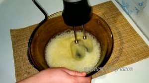 Шарлотка с яблоками / Воздушный бисквитный пирог с яблоками