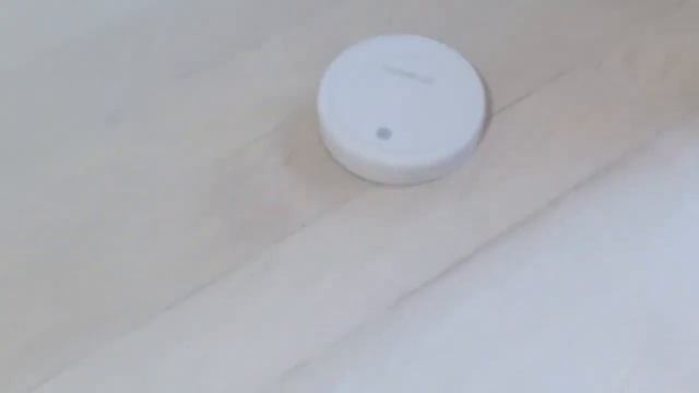 Робот-пылесос Home Sweeping Robot смотреть онлайн