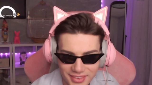 трек на английском!? Xolidayboy смотреть онлайн