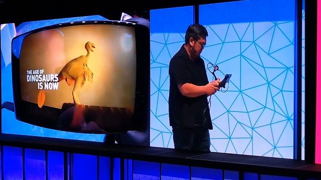 Демонстрация технологии Tango от Google: мир динозавров смотреть онлайн
