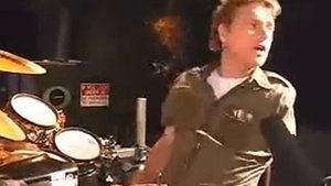 Rick Allen - однорукий барабанщик