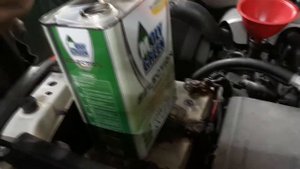Toyota Tundra замена масла в ДВС на Moly Green 0W20