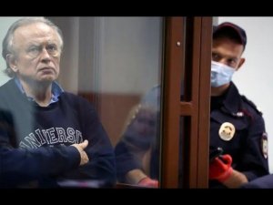 Почему доцент Соколов переложил вину в убийстве студентки Ещенко на своего научного оппонента?