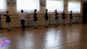 Народный танец Открытый урок! 2-ой год обучения Часть 1