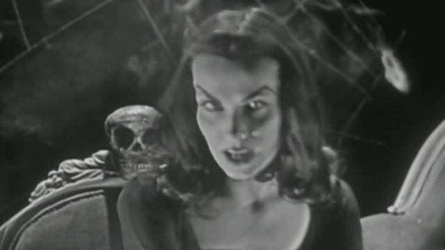 Vampira Show Moderation 2K AI Upscale