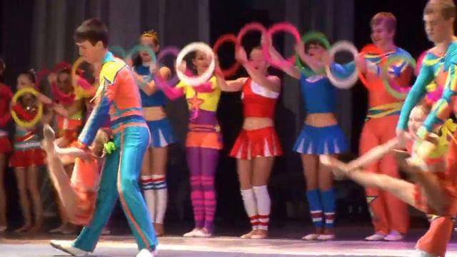 Цирк "Супер-Скок" Дети смотреть онлайн