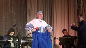 Юлия Пилипович - "Разнесуха" (ансамбль "Берёзка")