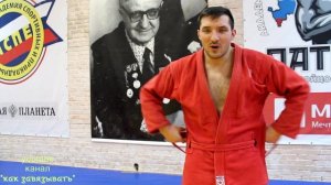 Как завязать пояс по самбо/Урок от мастера спорта международного класса по самбо