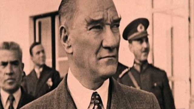 Ulu Önder Gazi Mareşal Mustafa Kemal Atatürk Anısına (19/05/1881 - 10/11/193∞) смотреть онлайн