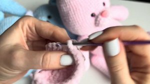 Большой вязаный мишка крючком // мастер-класс // часть 3