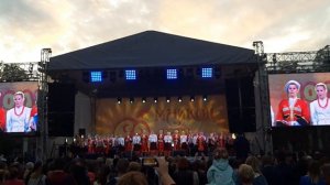 "Едут по дороженьке наши казаки"