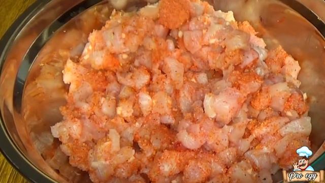 Лучше любой колбасы! "Мраморный" рулет из куриного мяса смотреть онлайн
