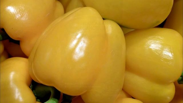 ТРИ СУПЕР УРОЖАЙНЫХ И ТОЛСТОСТЕННЫХ ПЕРЦА, которые нужно посадить в 2022 году! Моя рекомендация смотреть онлайн