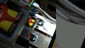 Вскрытие инвертора Fubag IR180.  Opening Welding machine Fubag IR180, looking inside.